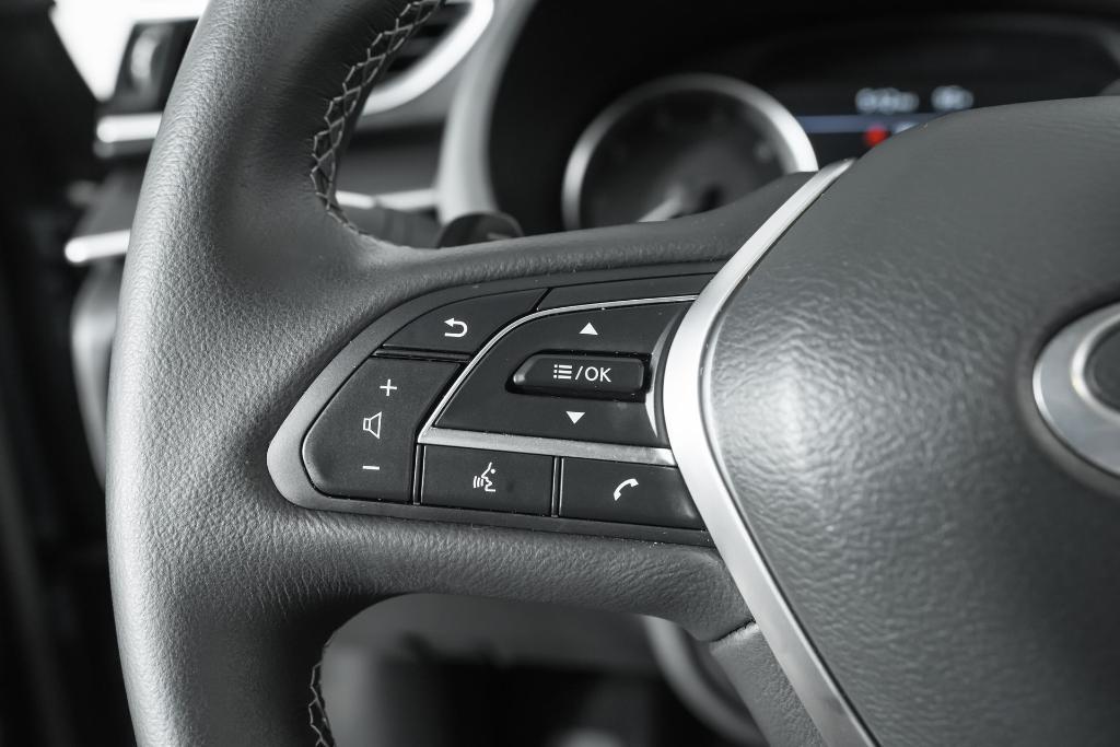 used 2025 INFINITI QX55 car, priced at $40,190