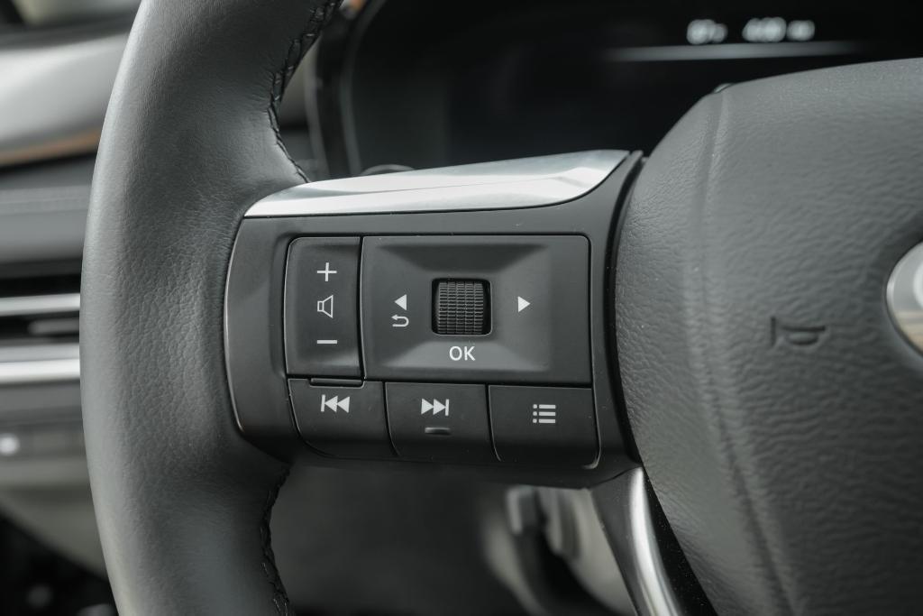 used 2025 INFINITI QX60 car, priced at $45,245