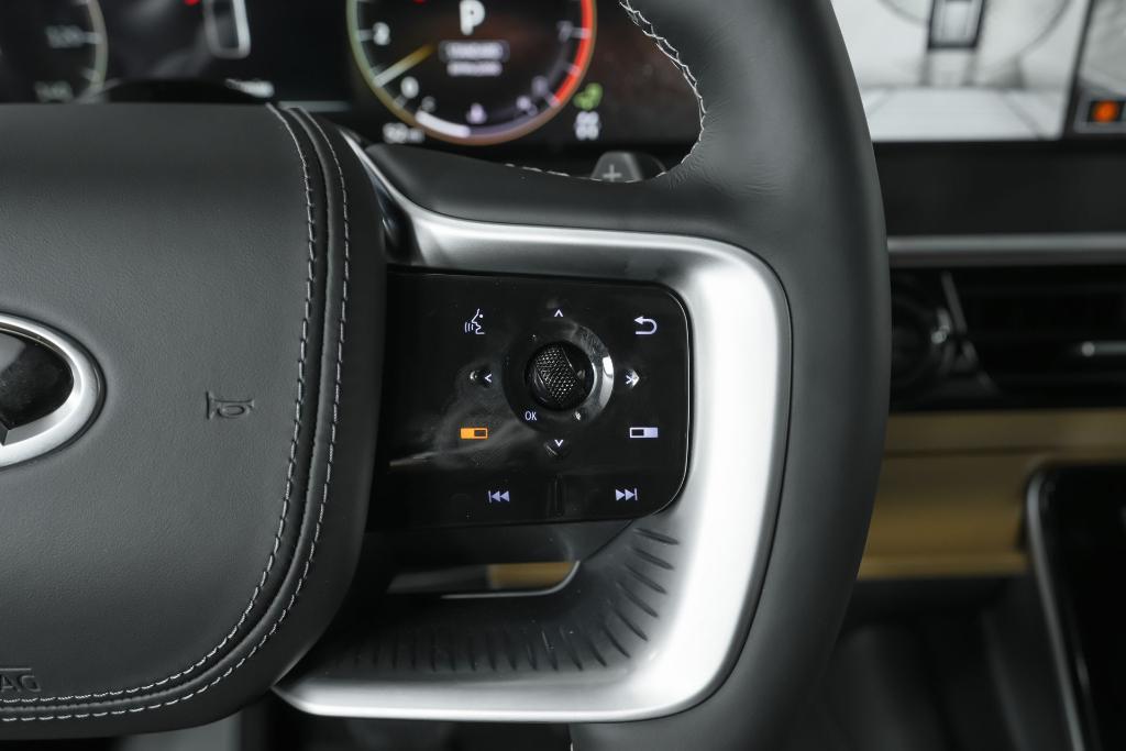 new 2025 INFINITI QX80 car, priced at $105,840