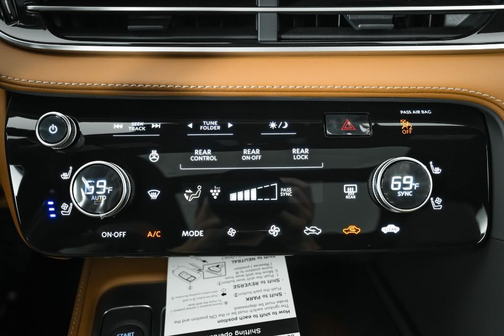 new 2025 INFINITI QX60 car, priced at $68,050