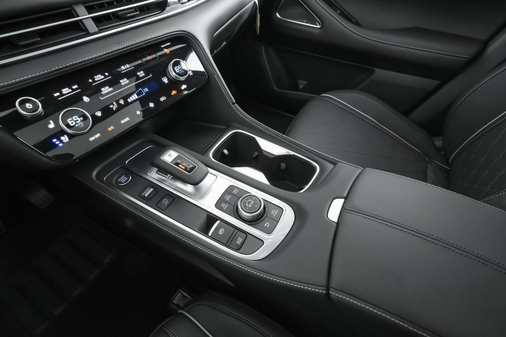 new 2025 INFINITI QX60 car, priced at $64,050
