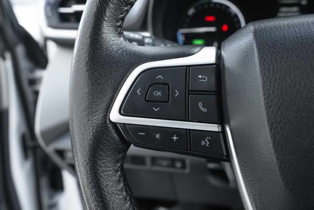 used 2024 Toyota Sienna car, priced at $34,878