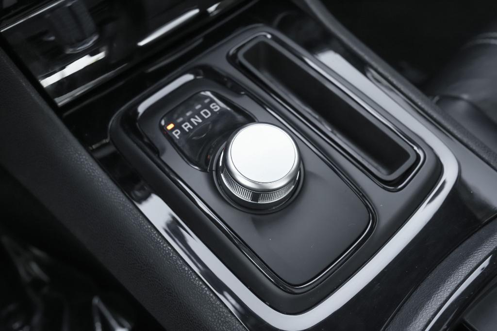 used 2023 Chrysler 300 car, priced at $25,028