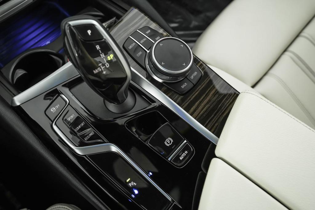 used 2022 BMW 530 car, priced at $34,238