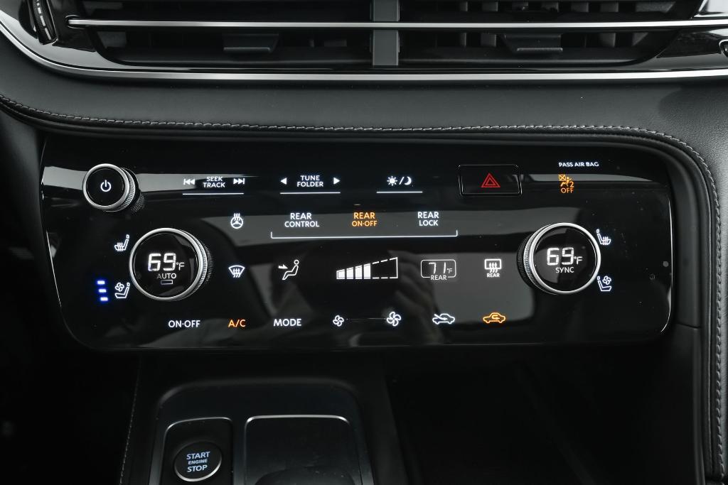 used 2025 INFINITI QX60 car, priced at $47,399