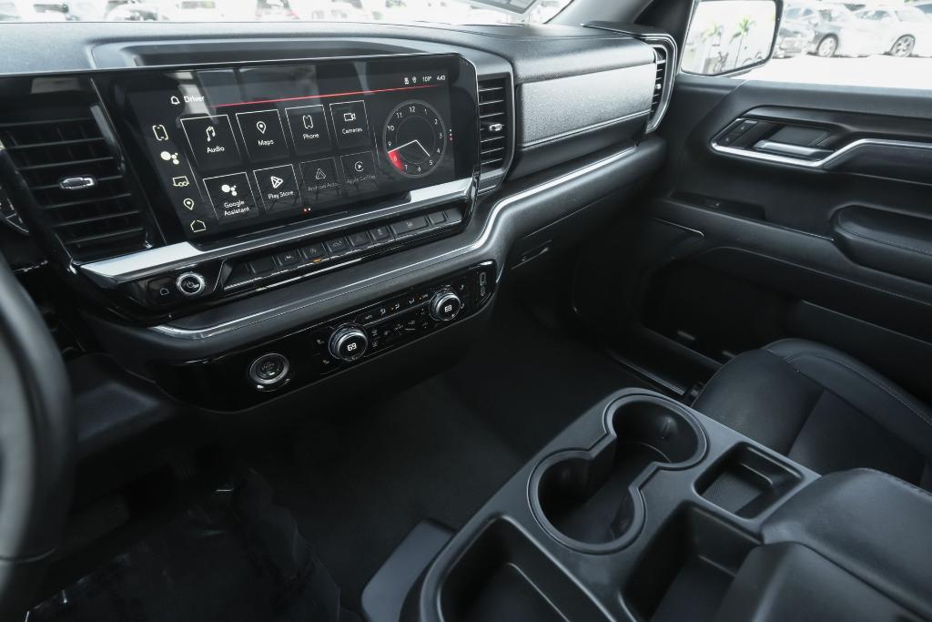 used 2024 GMC Sierra 1500 car, priced at $43,049