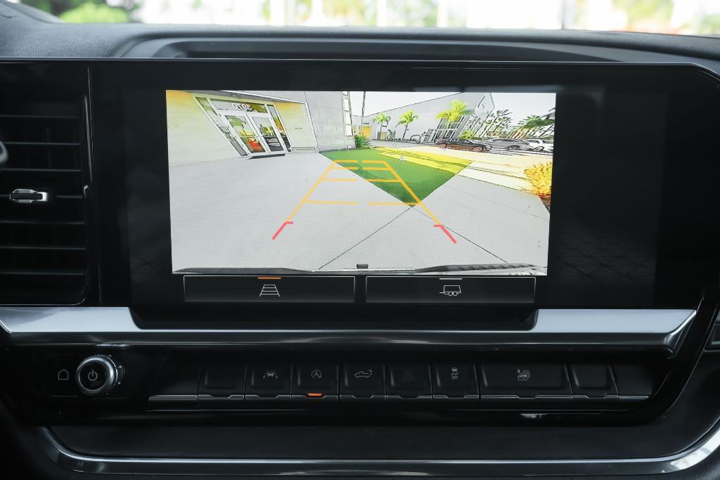 used 2024 GMC Sierra 1500 car, priced at $43,049