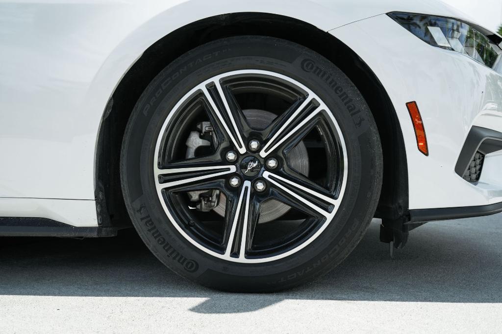 used 2024 Ford Mustang car, priced at $32,995