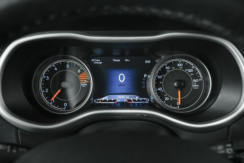 used 2018 Jeep Cherokee car, priced at $19,343