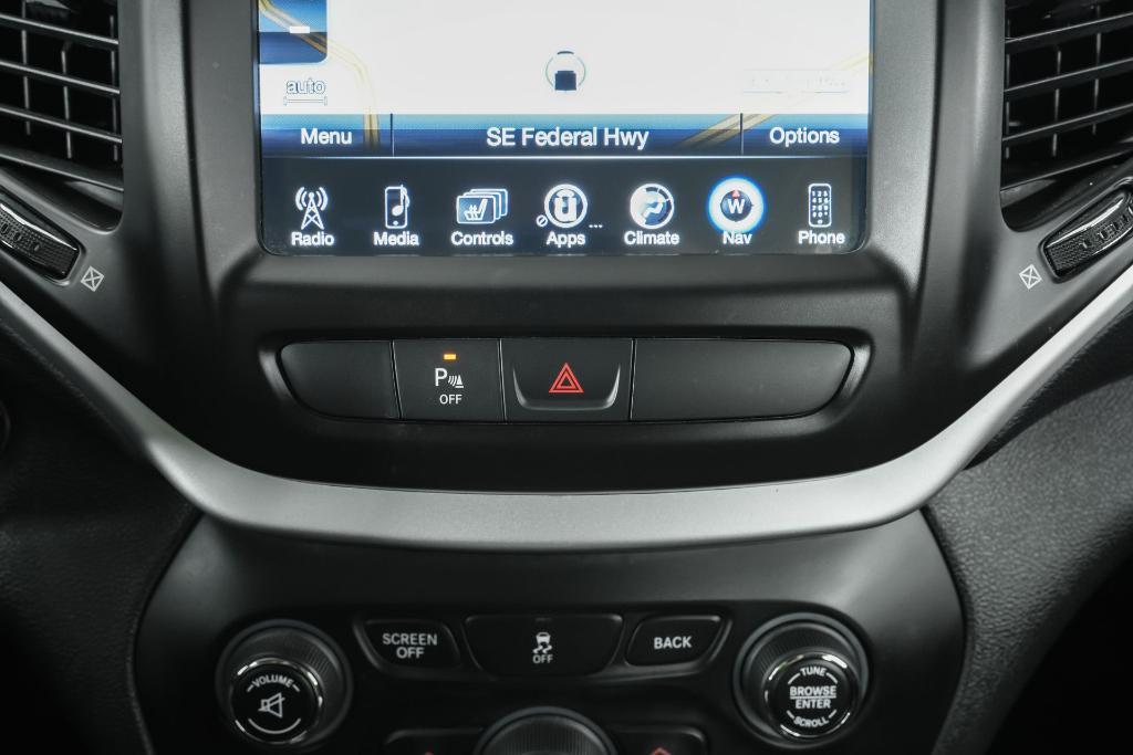 used 2018 Jeep Cherokee car, priced at $19,343
