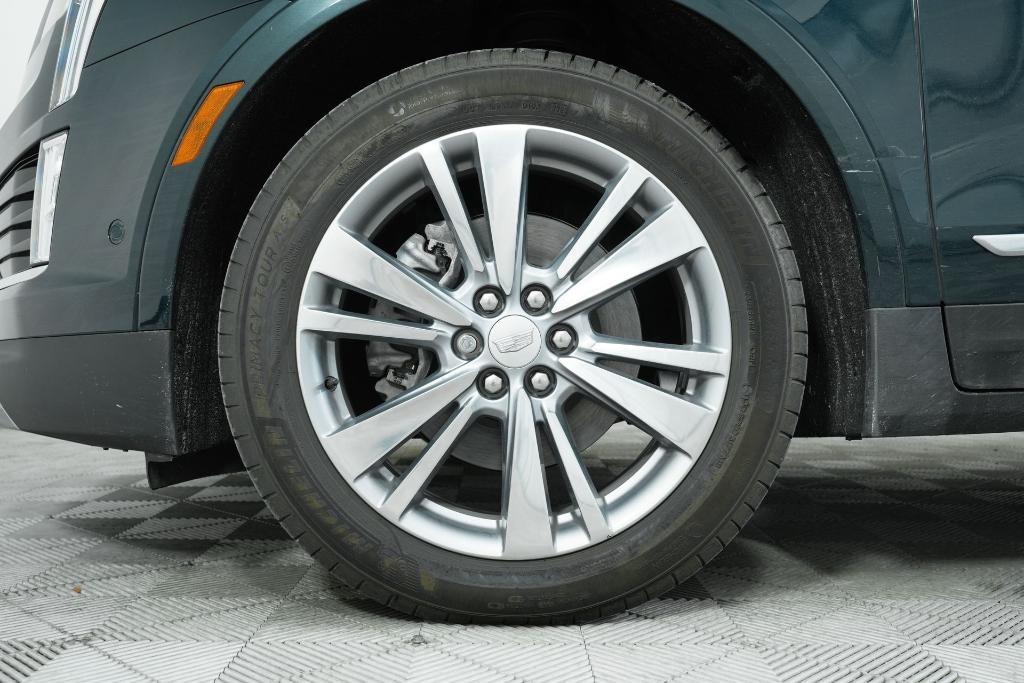 used 2024 Cadillac XT5 car, priced at $45,835