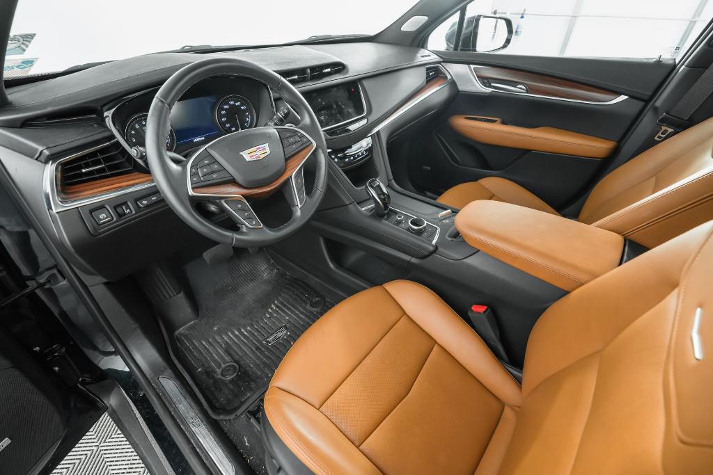 used 2024 Cadillac XT5 car, priced at $45,835