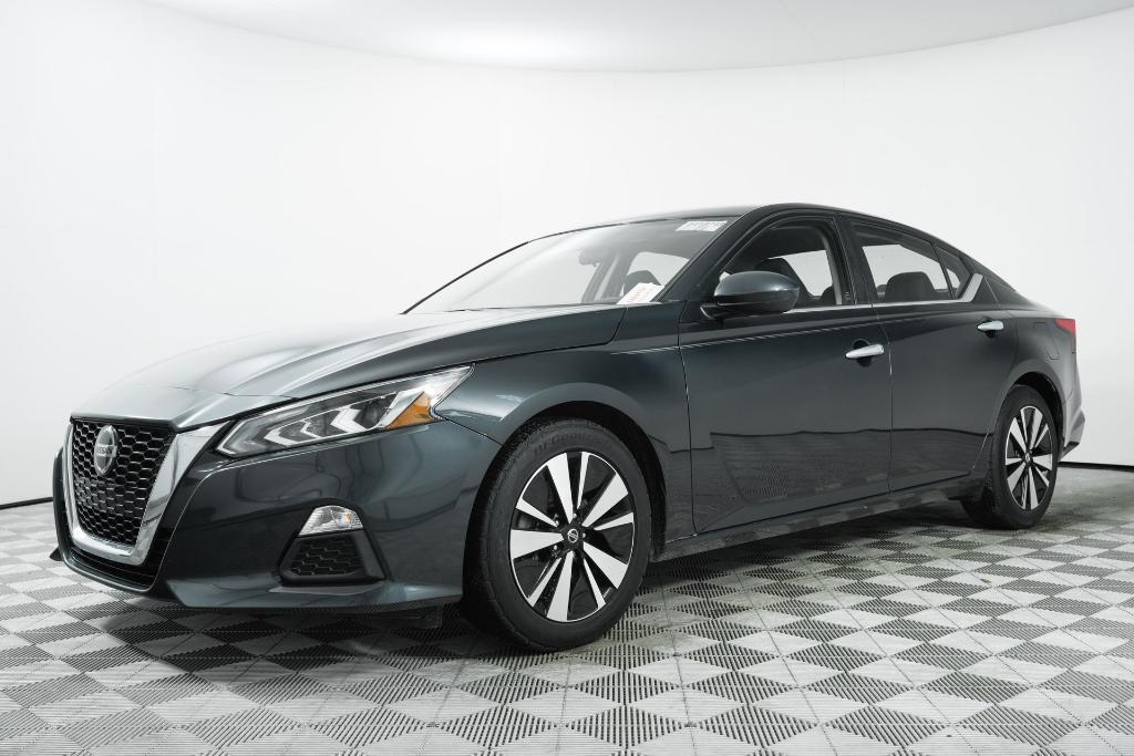 used 2022 Nissan Altima car, priced at $19,152