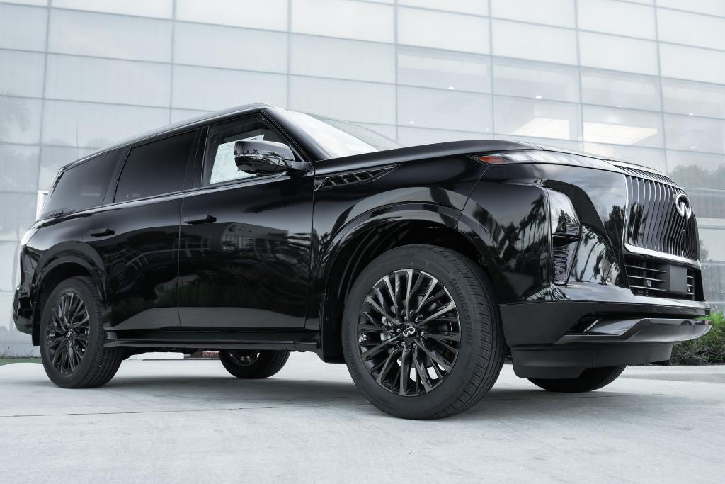 new 2026 INFINITI QX80 car, priced at $102,664