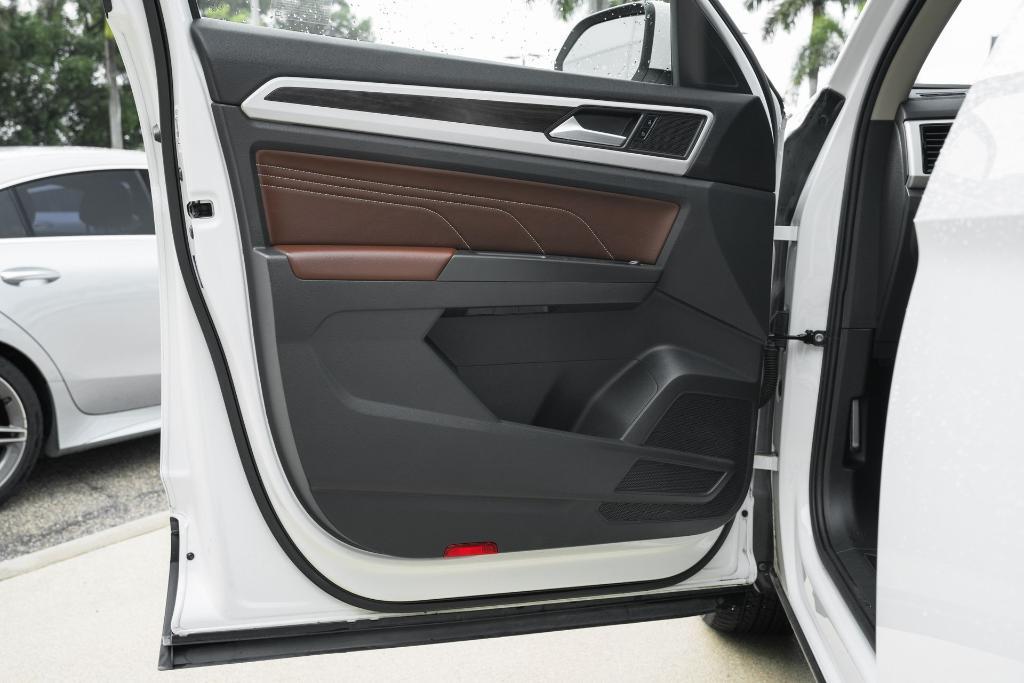 used 2022 Volkswagen Atlas car, priced at $25,407