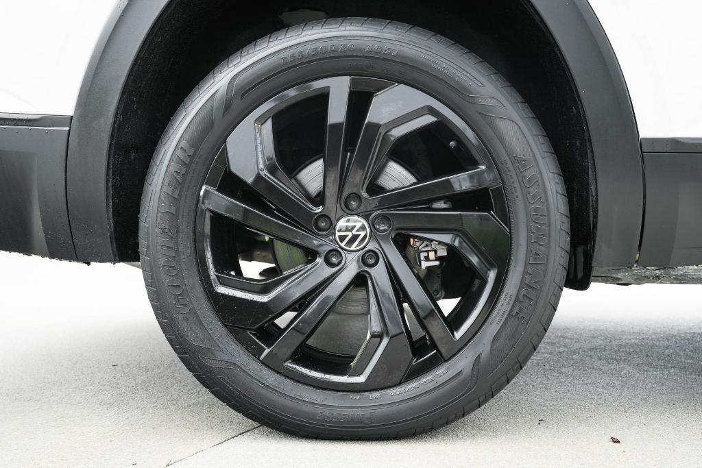 used 2022 Volkswagen Atlas car, priced at $25,407