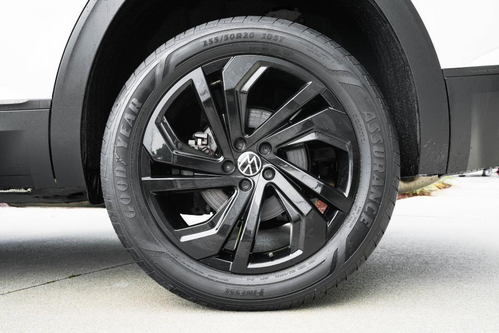 used 2022 Volkswagen Atlas car, priced at $25,407