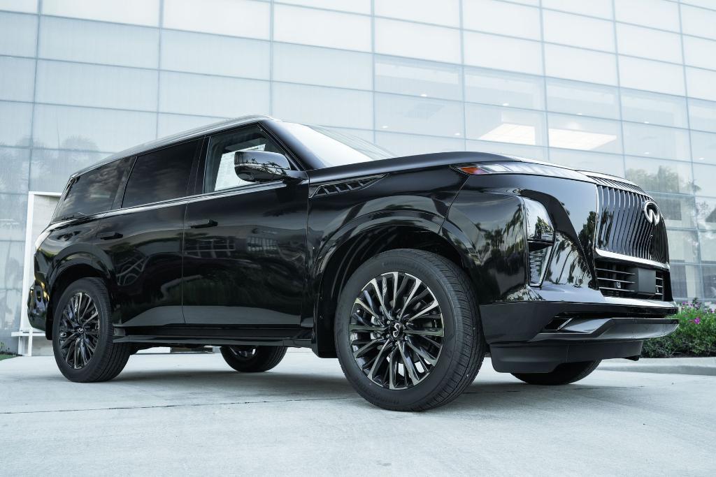 new 2026 INFINITI QX80 car, priced at $103,822
