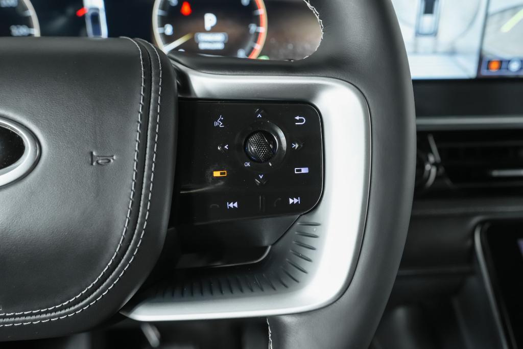 new 2025 INFINITI QX80 car, priced at $99,840