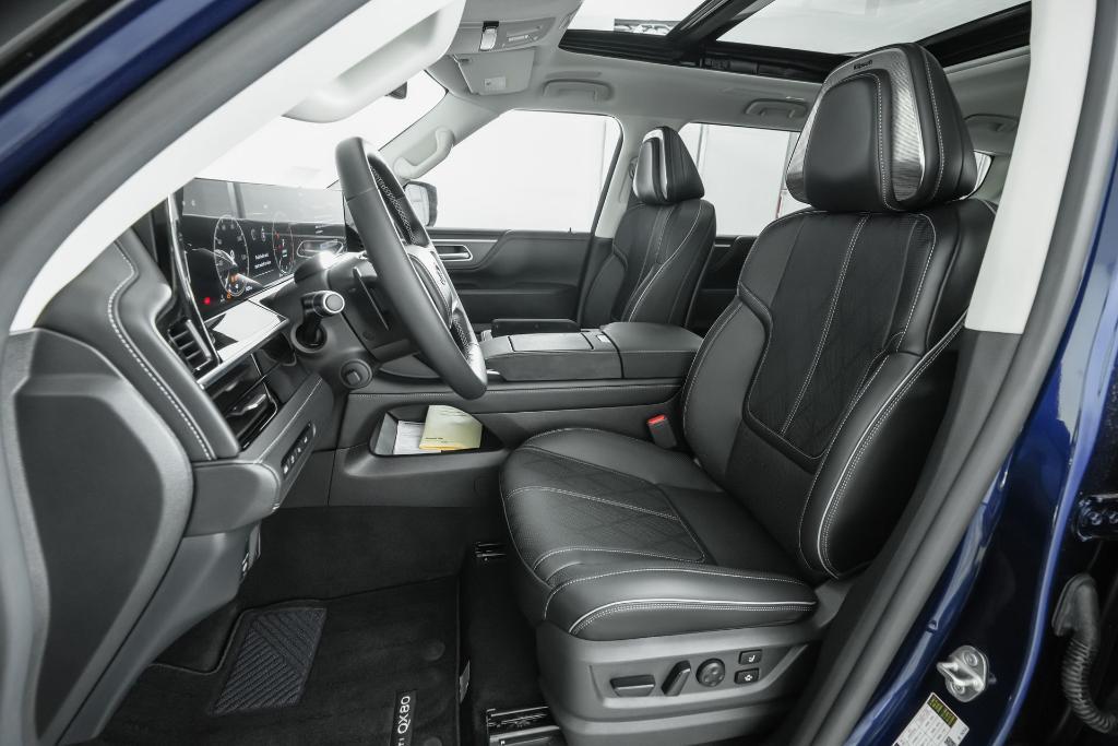 new 2025 INFINITI QX80 car, priced at $99,840