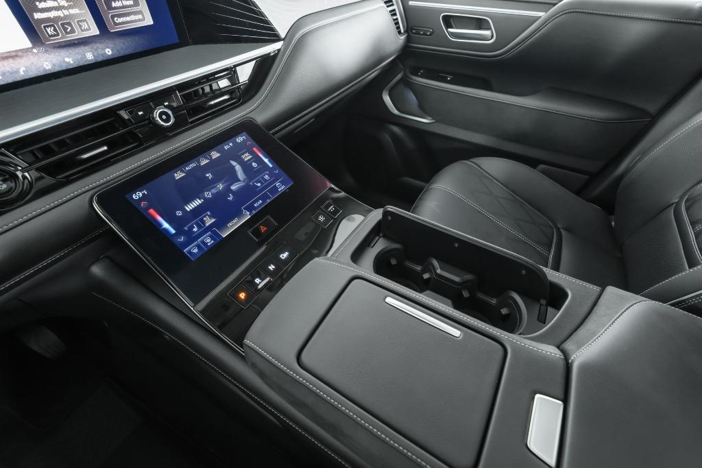 new 2025 INFINITI QX80 car, priced at $99,840