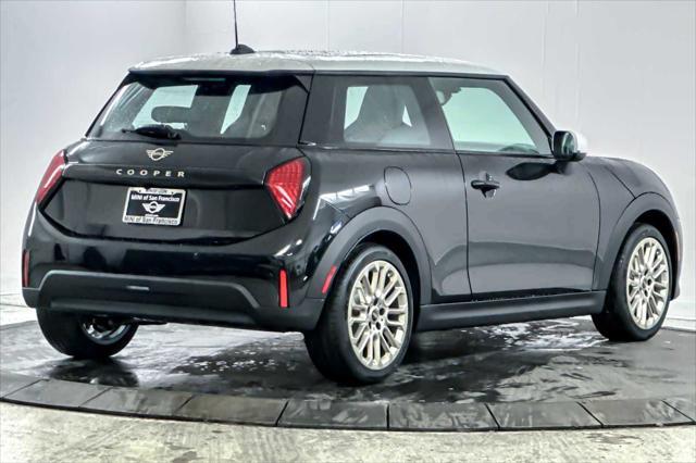 new 2025 MINI Hardtop car, priced at $32,430