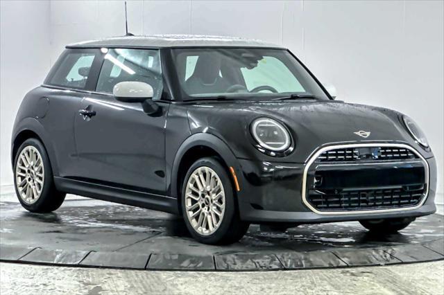 new 2025 MINI Hardtop car, priced at $32,430