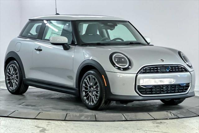 new 2025 MINI Hardtop car, priced at $32,430