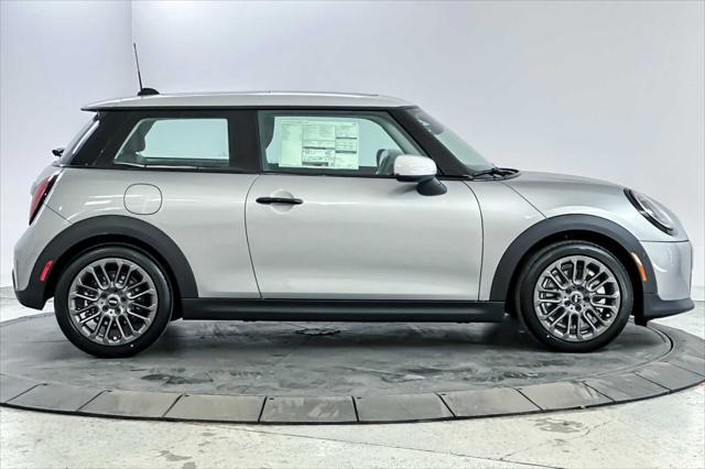 new 2025 MINI Hardtop car, priced at $32,430