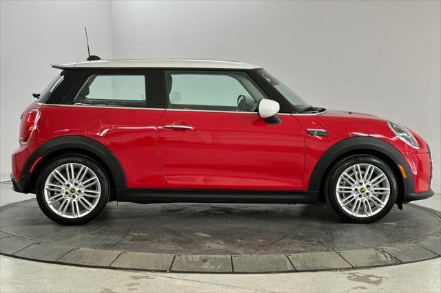 used 2024 MINI Hardtop car, priced at $27,750