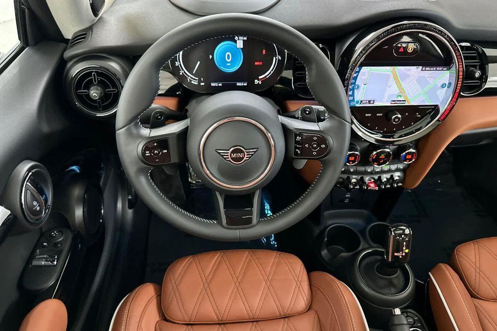 used 2023 MINI Hardtop car, priced at $26,998