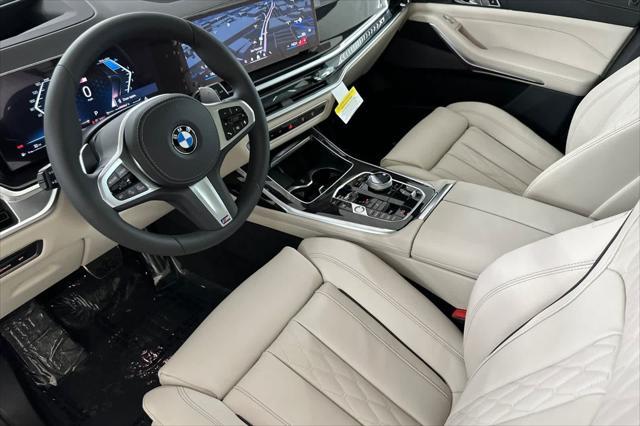 new 2025 BMW X7 car, priced at $98,385