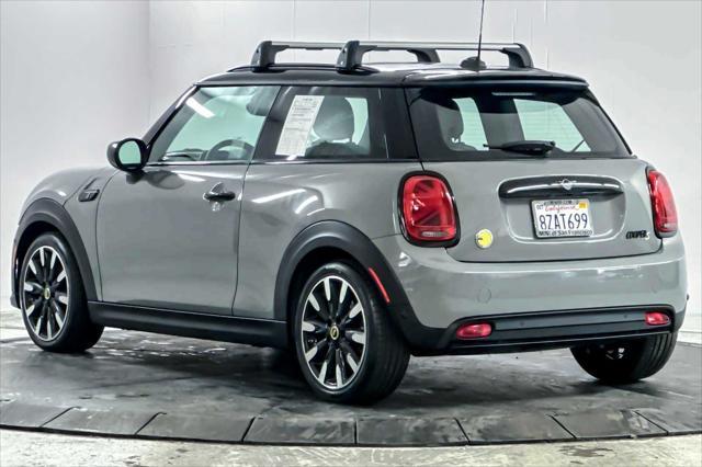 used 2022 MINI Hardtop car, priced at $25,998