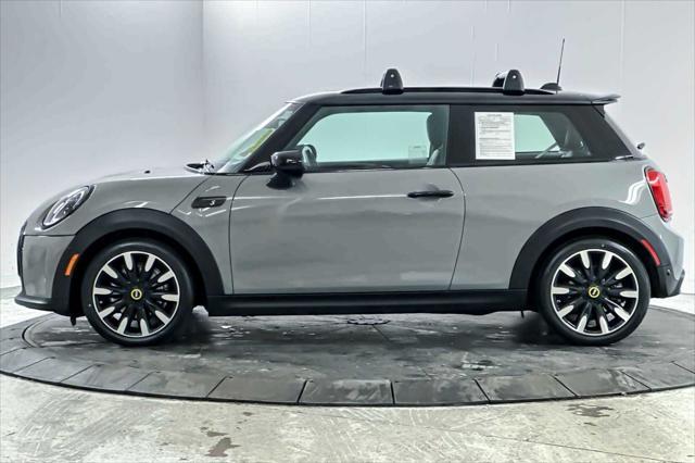 used 2022 MINI Hardtop car, priced at $25,998