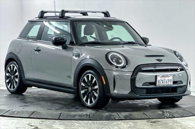 used 2022 MINI Hardtop car, priced at $25,998