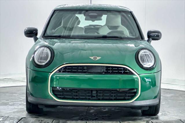 new 2025 MINI Hardtop car, priced at $34,180