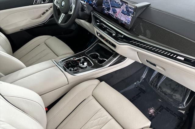 new 2026 BMW X7 car, priced at $125,240