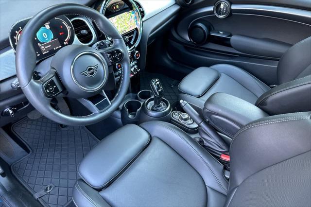 used 2022 MINI Hardtop car, priced at $24,500