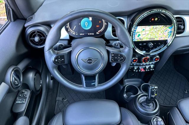 used 2022 MINI Hardtop car, priced at $24,500