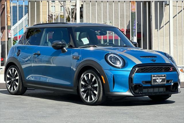 used 2022 MINI Hardtop car, priced at $24,500