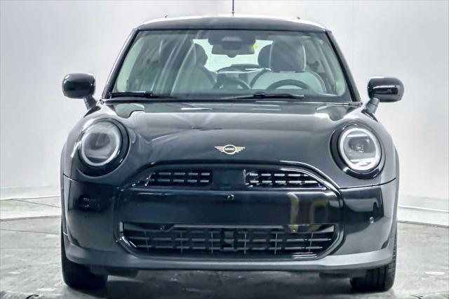 new 2025 MINI Hardtop car, priced at $34,130