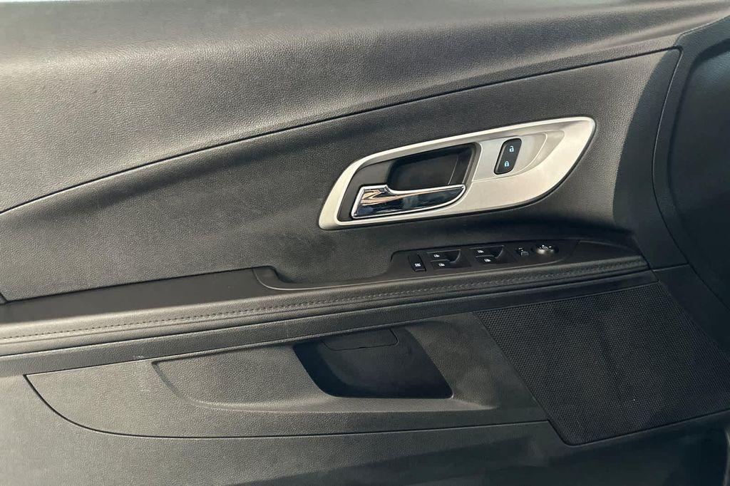 used 2016 Chevrolet Equinox car, priced at $11,795