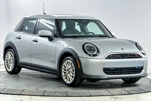 new 2025 MINI Hardtop car, priced at $36,900