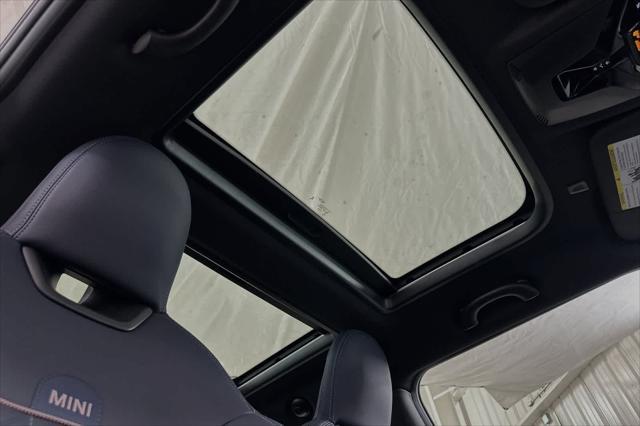 used 2025 MINI Hardtop car
