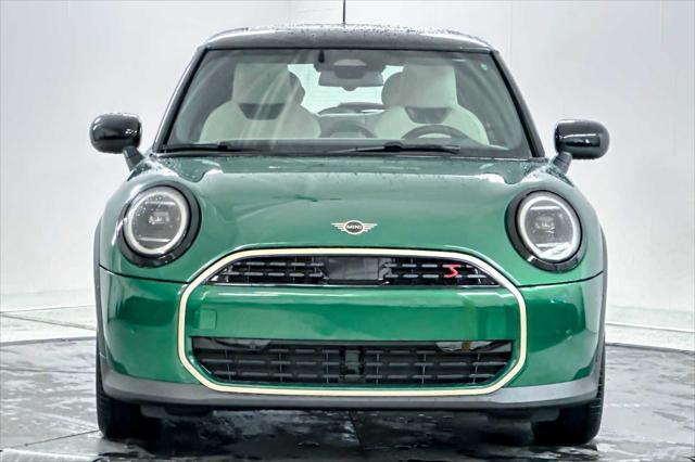 new 2025 MINI Hardtop car, priced at $37,580