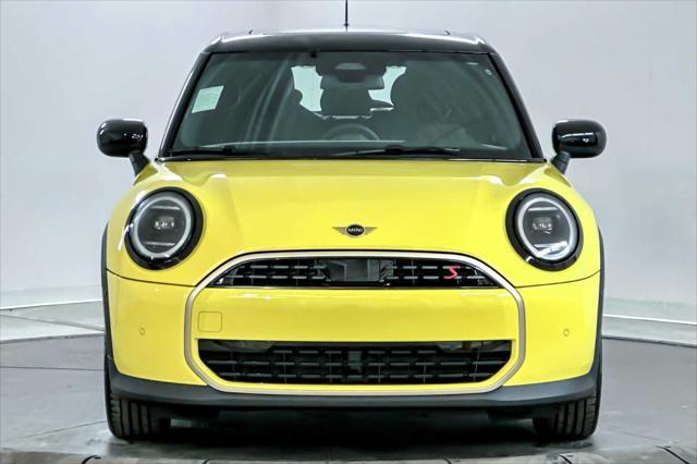 new 2025 MINI Hardtop car, priced at $37,410