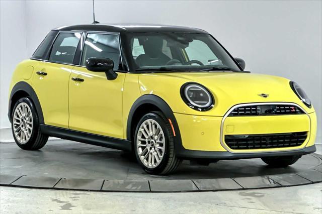 new 2025 MINI Hardtop car, priced at $37,410