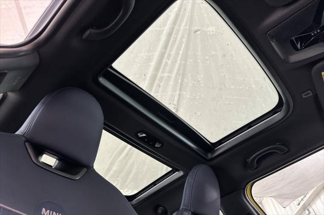 new 2025 MINI Hardtop car, priced at $37,410