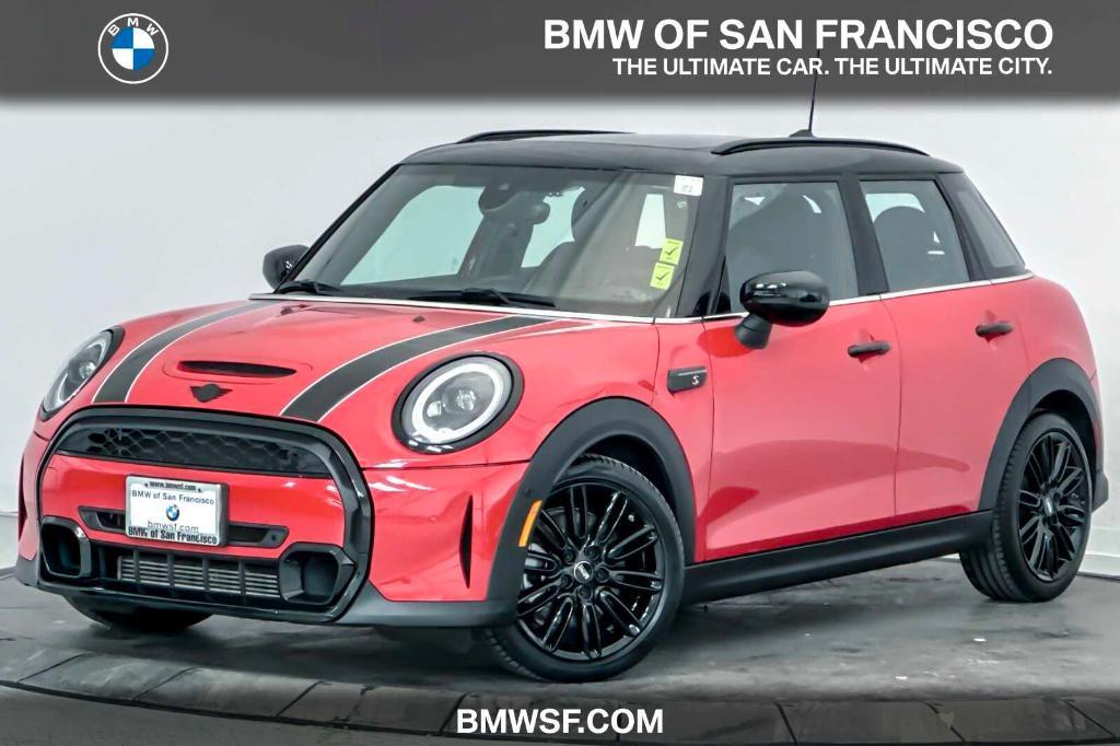 used 2022 MINI Hardtop car, priced at $24,499