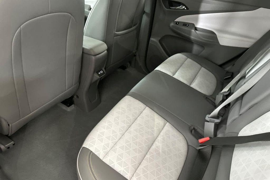 used 2022 Chevrolet Bolt EUV car, priced at $24,250